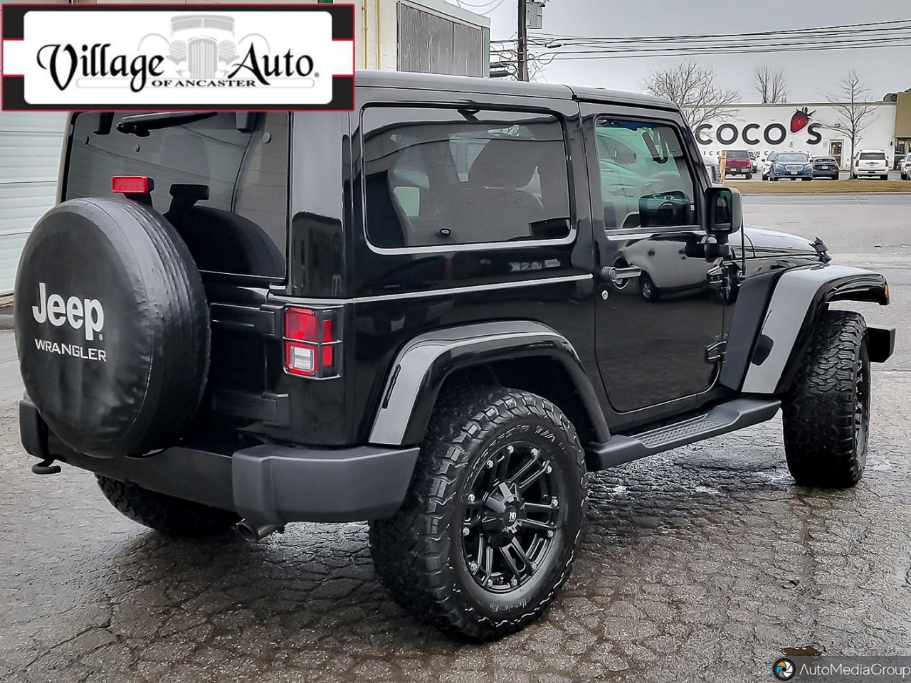 2018 Jeep Wrangler SAHARA 4X4 Photo4