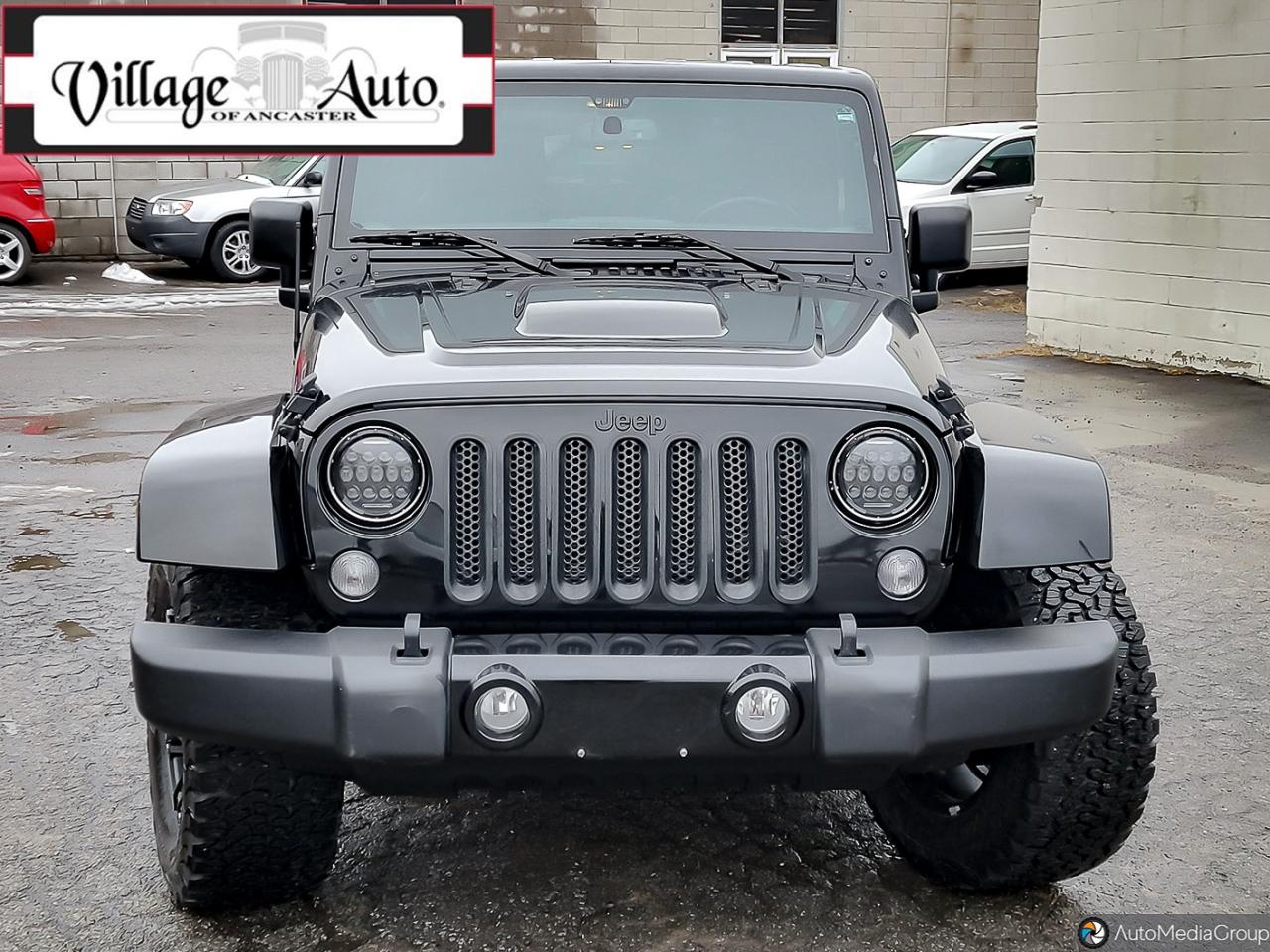 2018 Jeep Wrangler SAHARA 4X4 - Photo #2