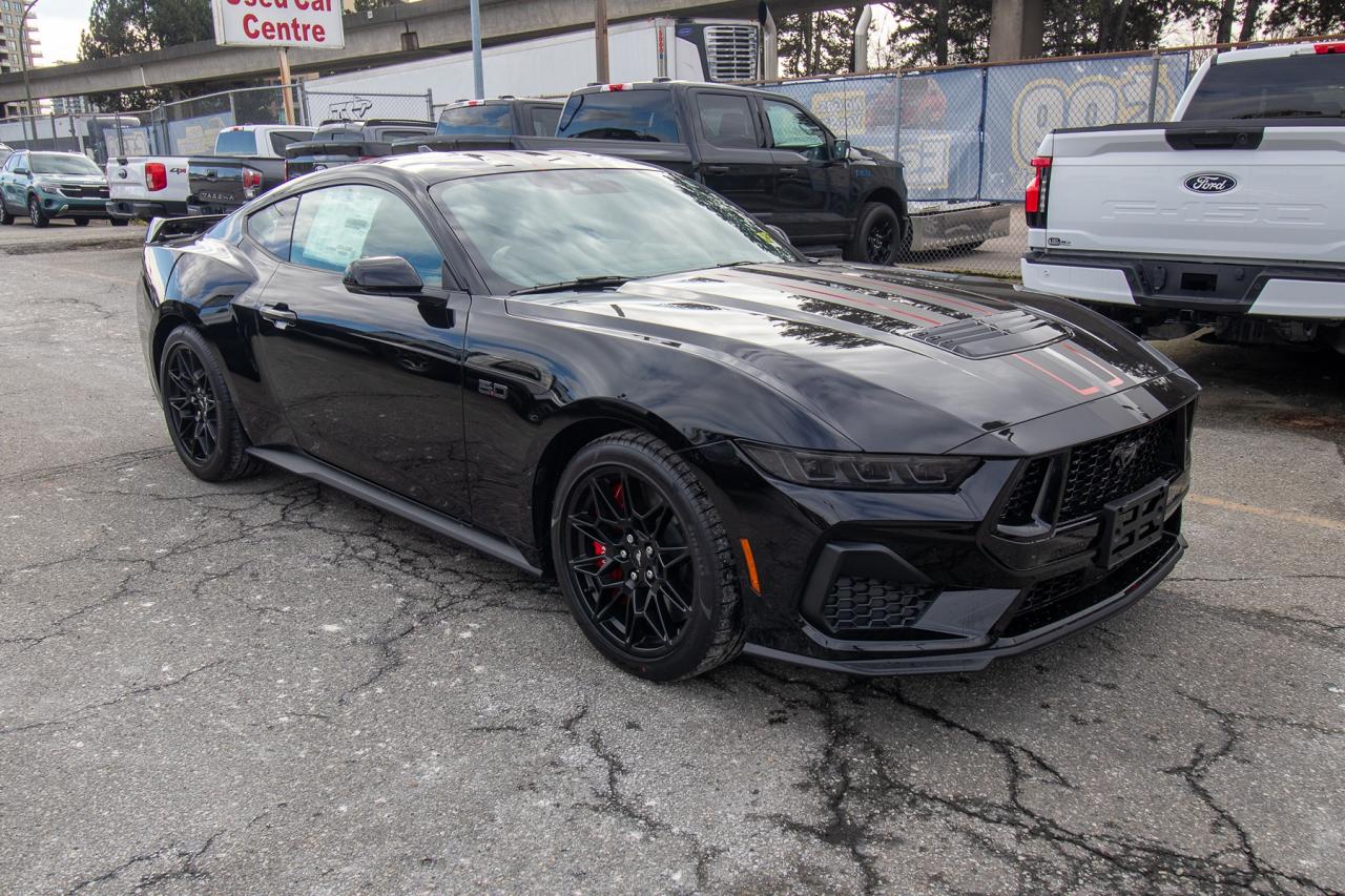 2026 Ford Mustang GT Premium Fastback Photo3