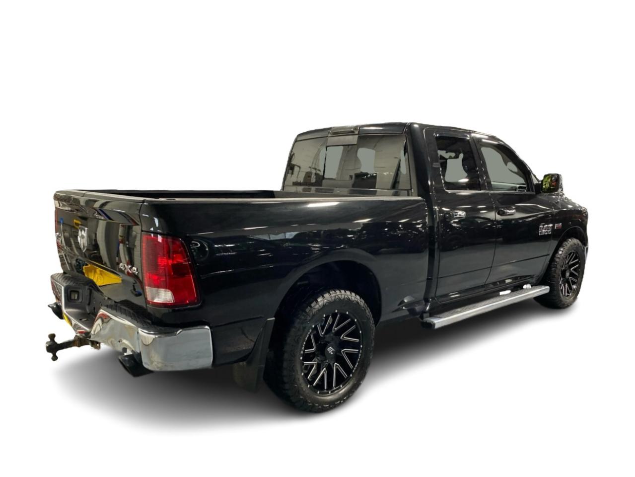 2015 RAM 1500 4WD QUAD CAB 140.5" BIG HORN 5.7L HEMI Photo