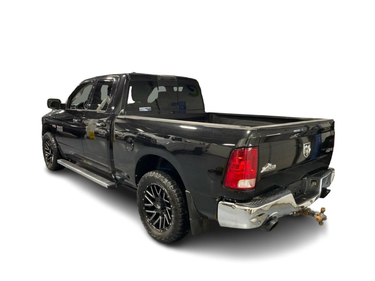 2015 RAM 1500 4WD QUAD CAB 140.5" BIG HORN 5.7L HEMI Photo