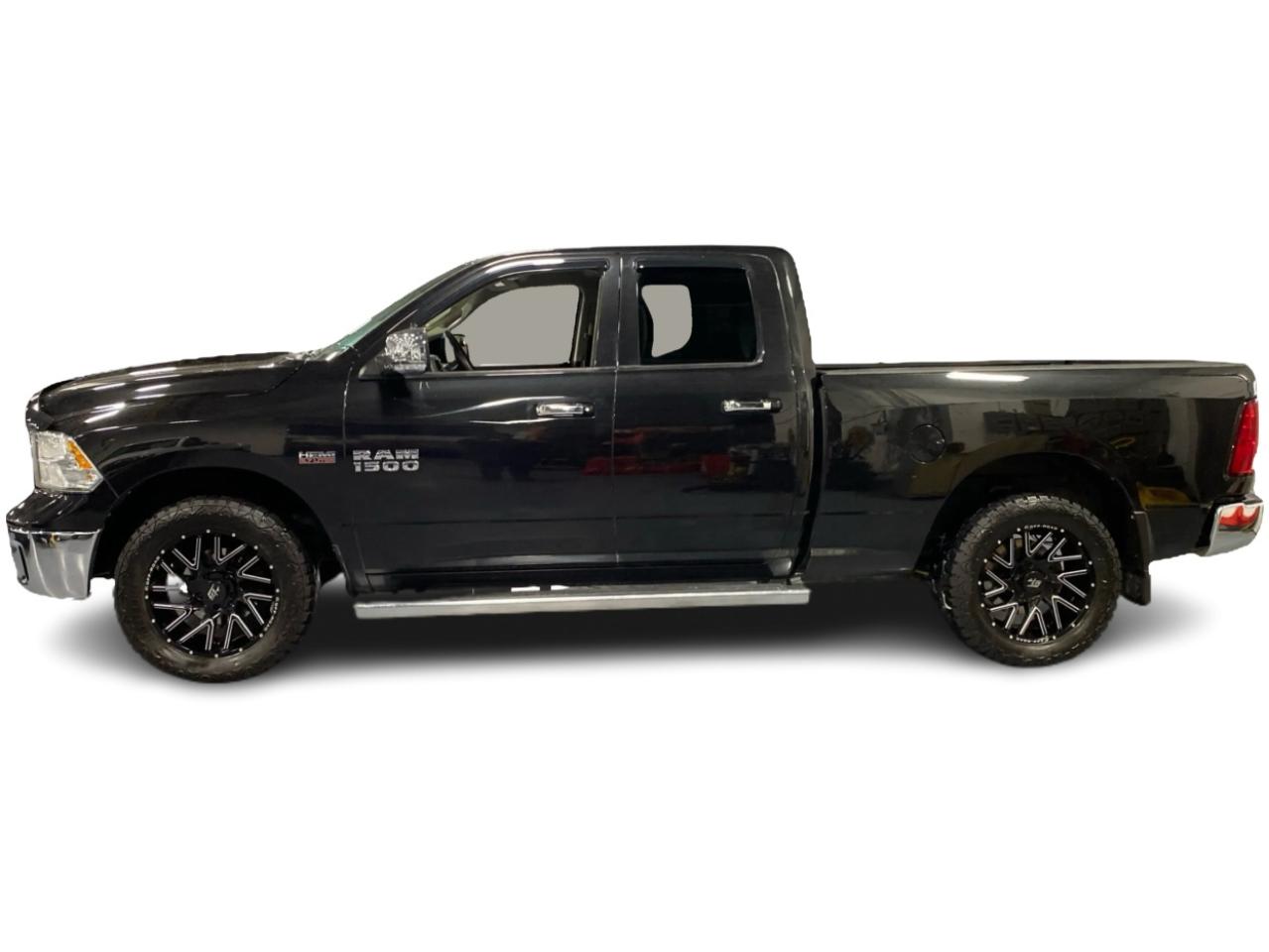 2015 RAM 1500 4WD QUAD CAB 140.5" BIG HORN 5.7L HEMI Photo