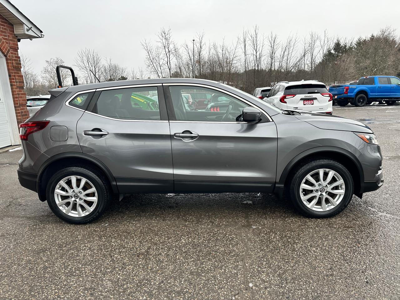 2021 Nissan Qashqai S-AWD HeatedCloth FM/XM BackupCam Bluetooth CD Photo4