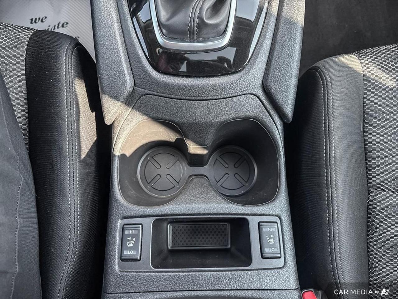 2022 Nissan Qashqai SV / NO ACCIDENTS / ROOF / HTD SEATS / AWD Photo