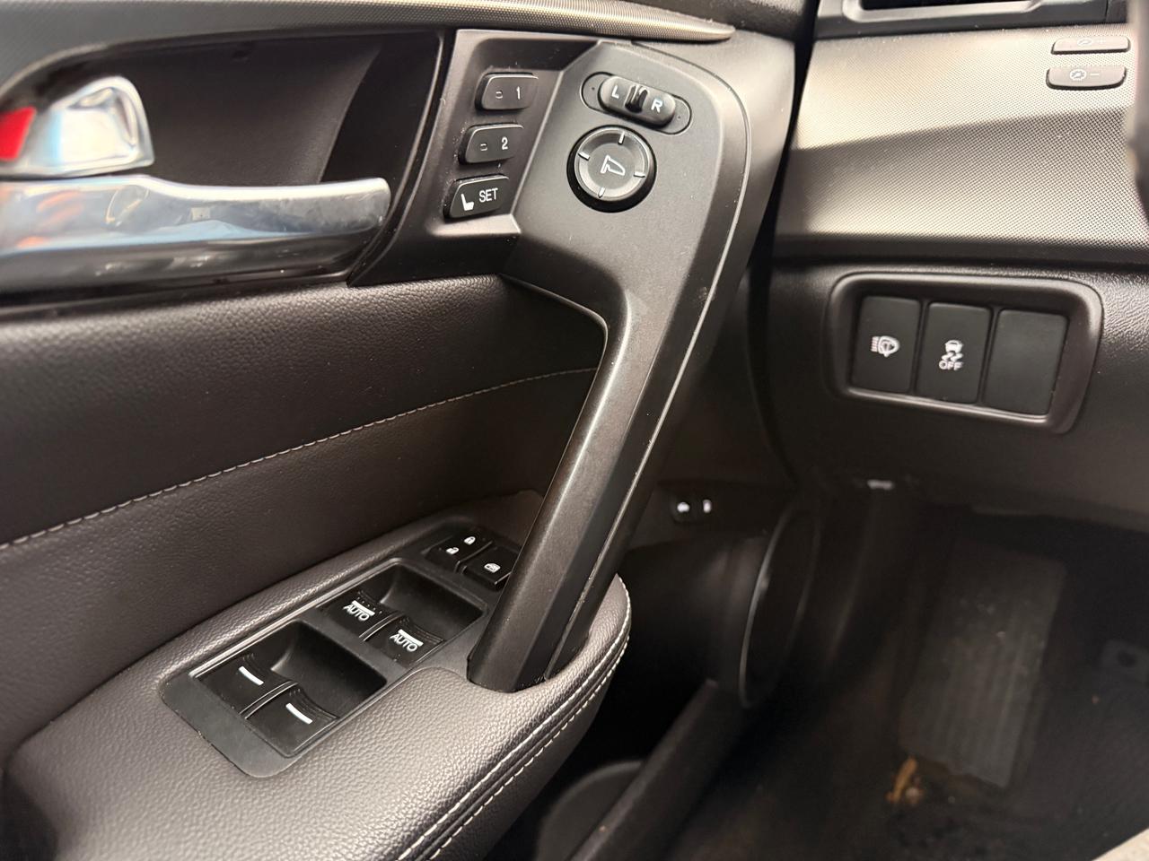 2012 Acura TL SH-awd Photo