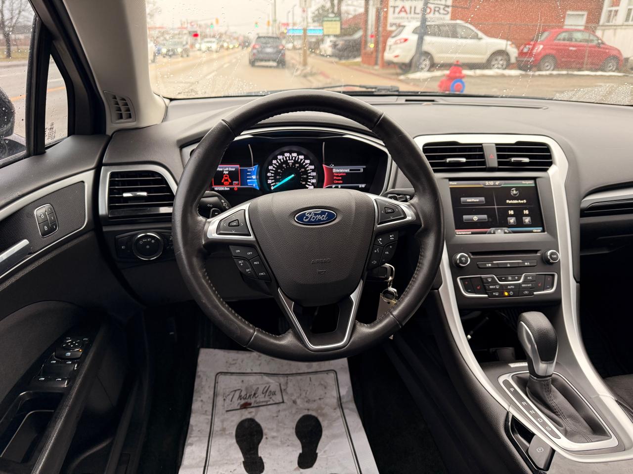 2016 Ford Fusion SE Photo