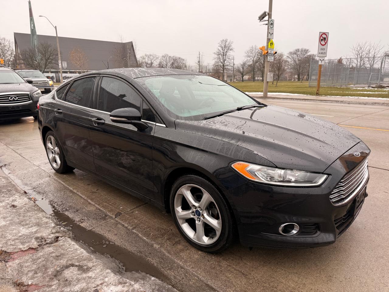 2016 Ford Fusion SE Photo