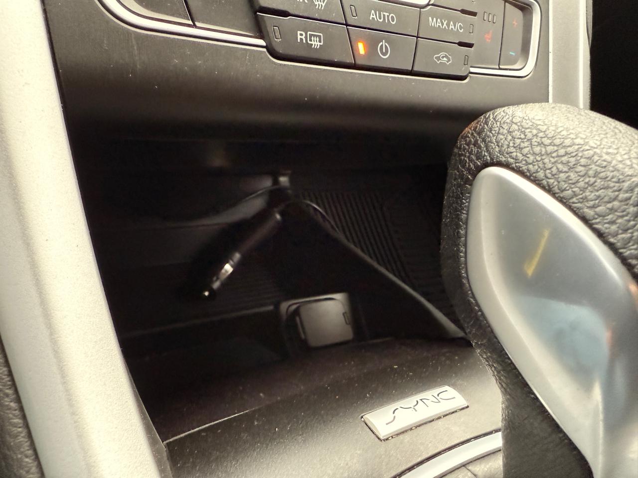 2016 Ford Fusion SE Photo