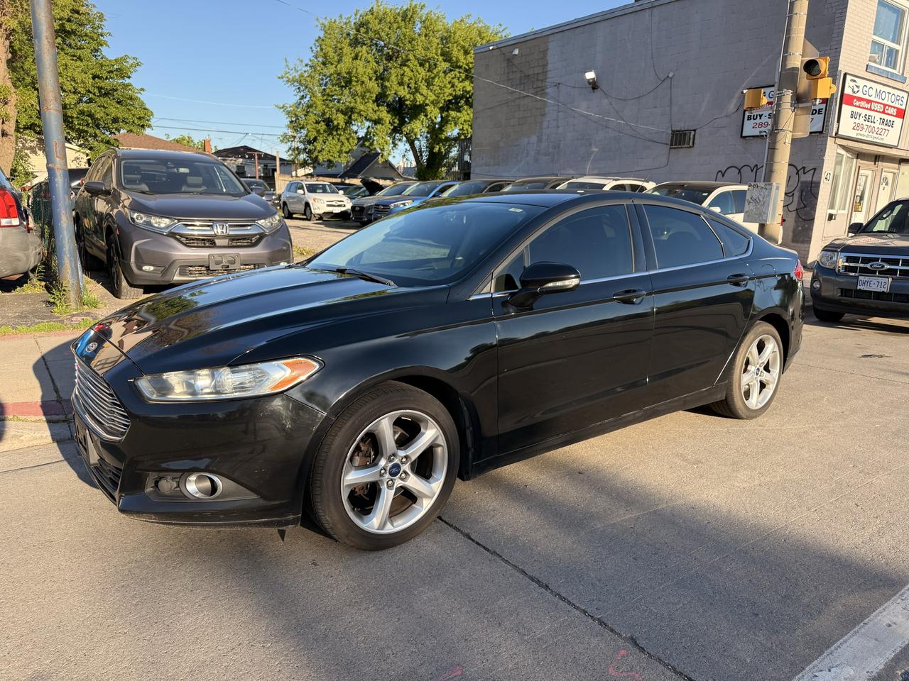2016 Ford Fusion SE Photo3