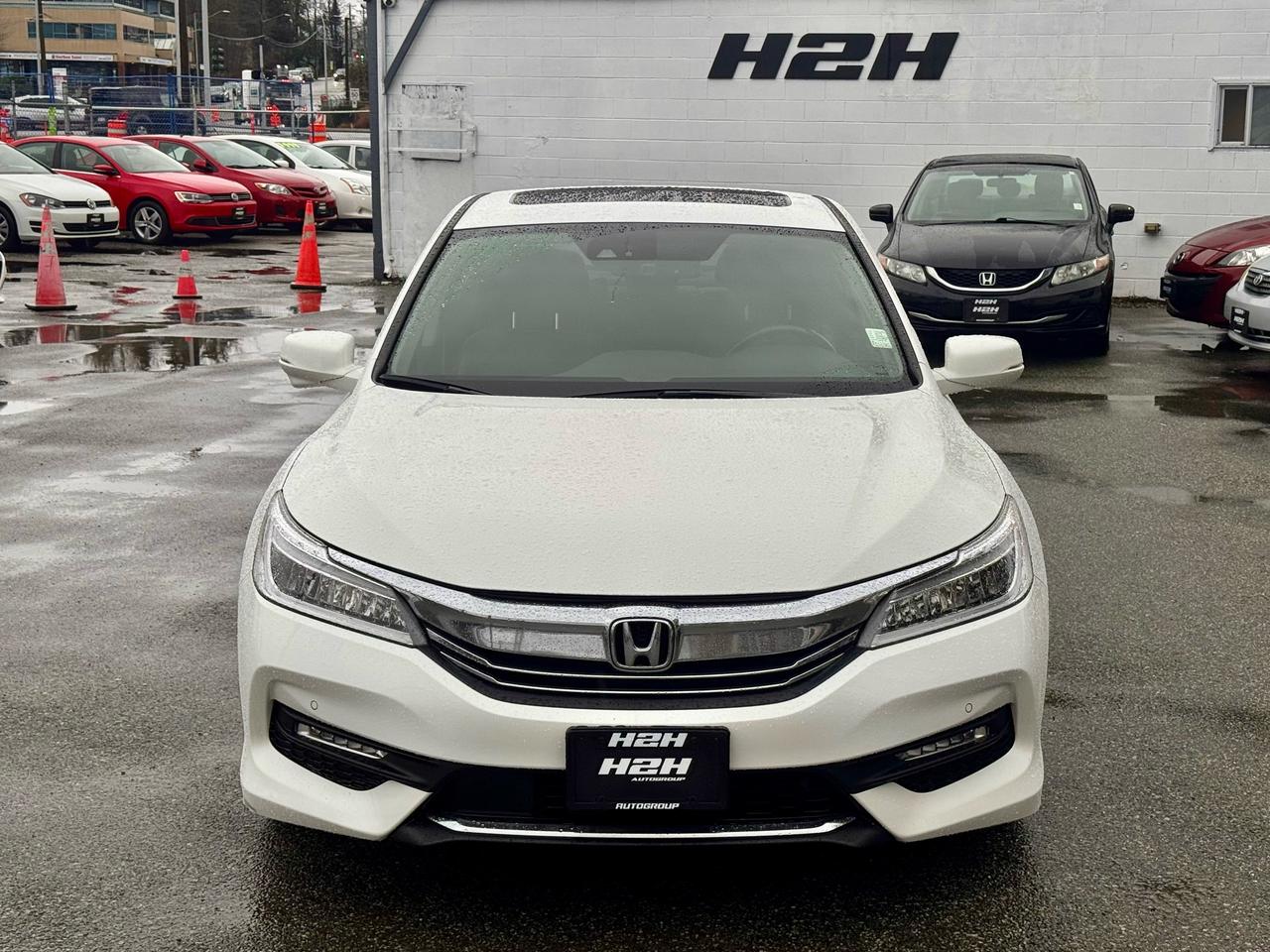 2017 Honda Accord FINANCING AVAILABLE Photo2