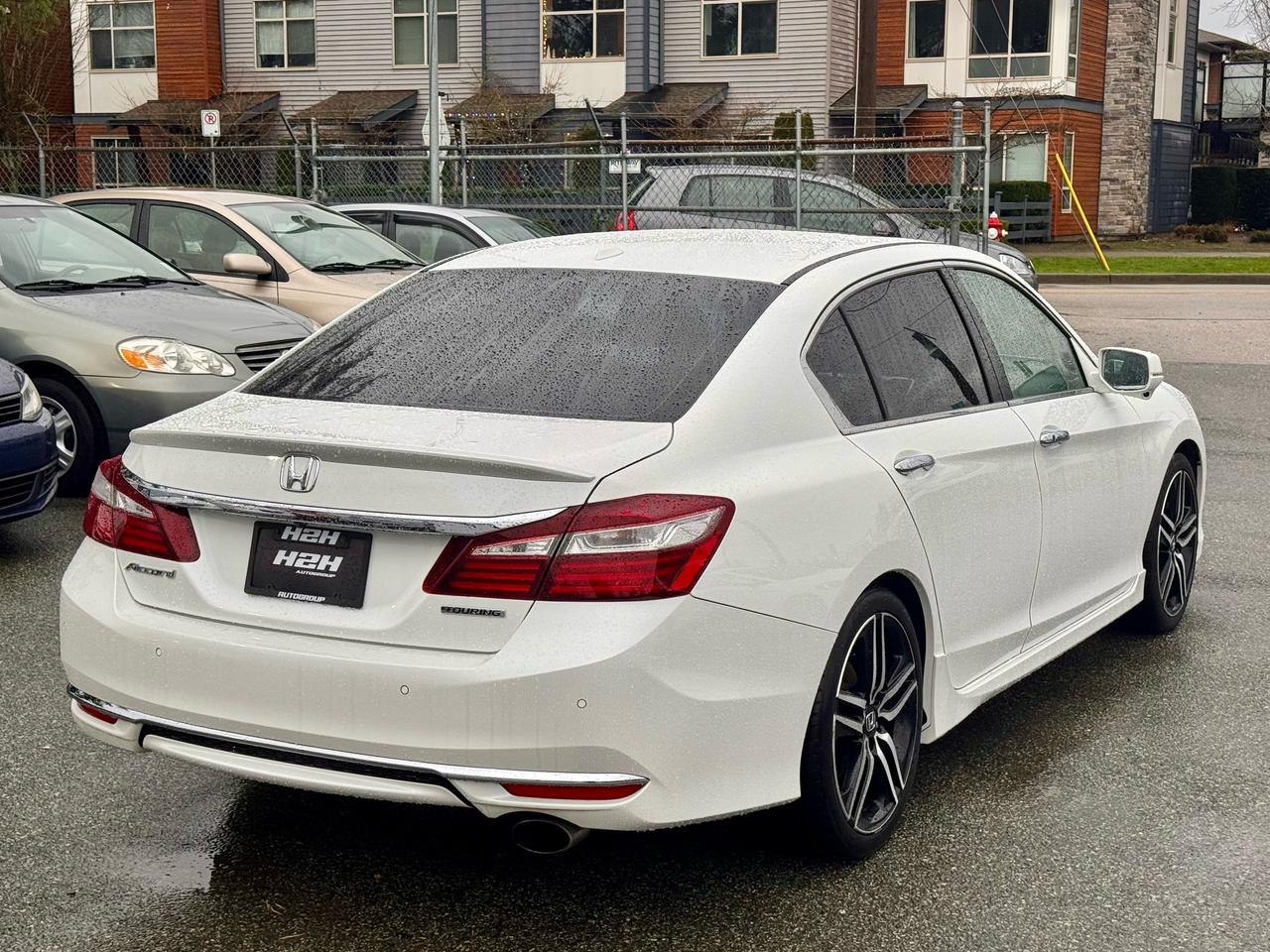 2017 Honda Accord FINANCING AVAILABLE Photo5