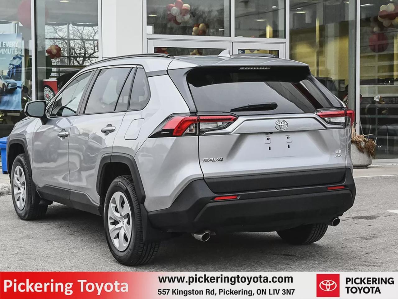 2020 Toyota RAV4 4DR AWD LE Photo4