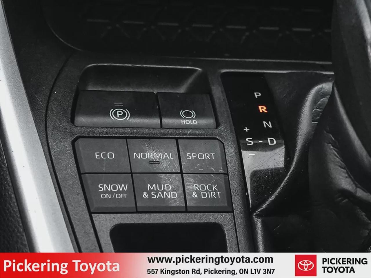 2020 Toyota RAV4 4DR AWD LE Photo