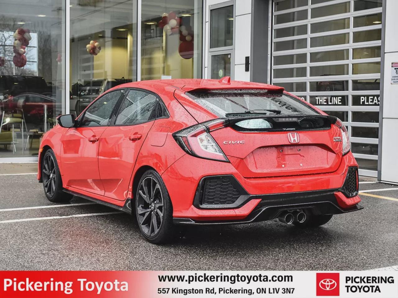 2017 Honda Civic Sport Touring Hatchback CVT Photo