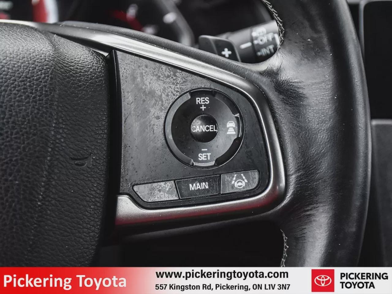 2017 Honda Civic Sport Touring Hatchback CVT Photo