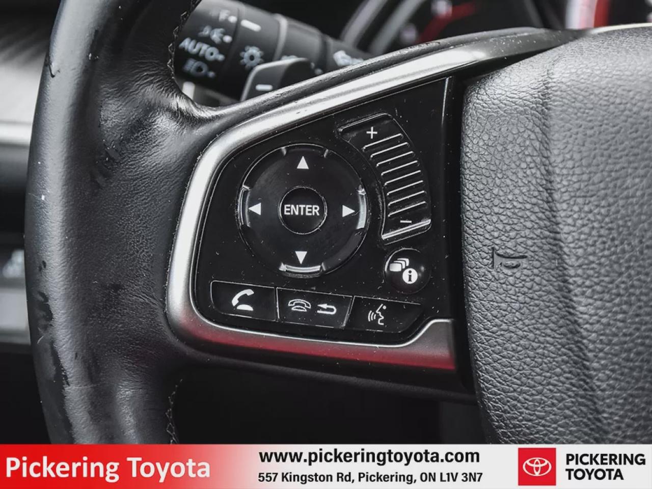 2017 Honda Civic Sport Touring Hatchback CVT Photo