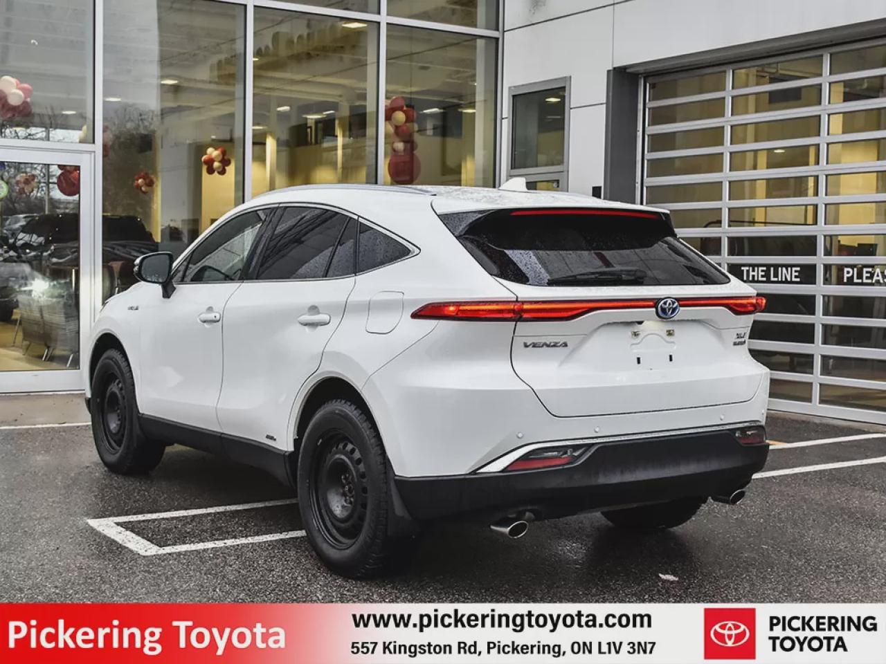 2021 Toyota Venza XLE Photo