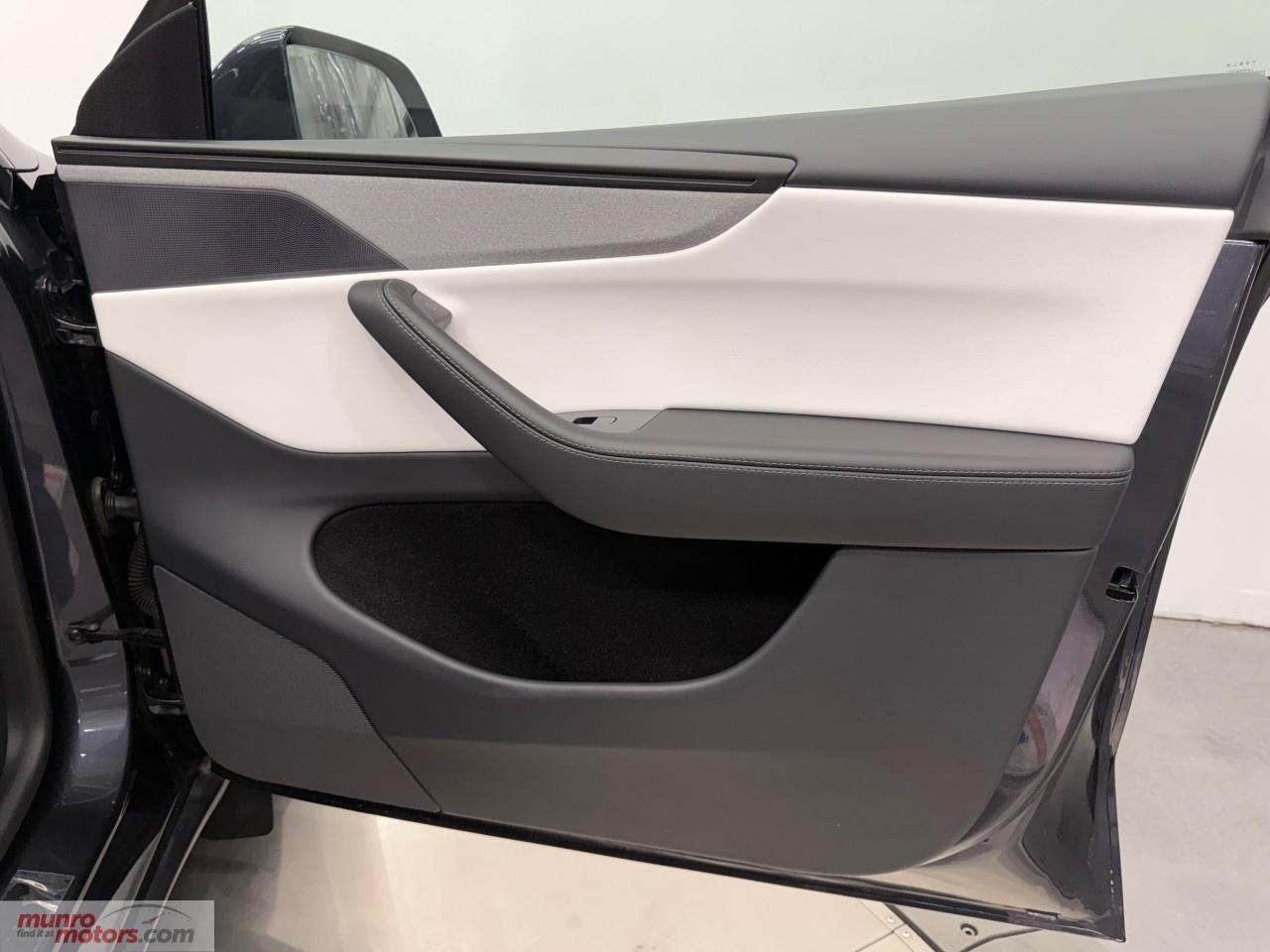 2026 Tesla Model Y Long Range AWD Photo