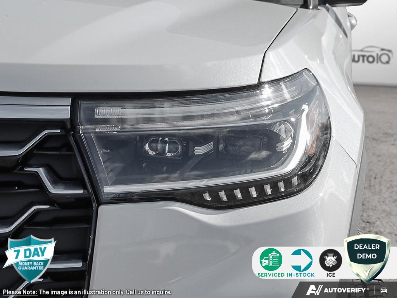 2026 Ford Explorer Platinum Photo