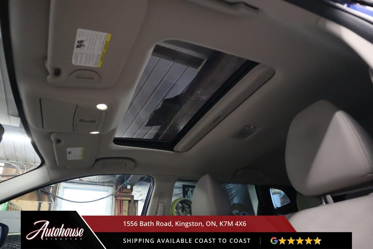 2017 Nissan Qashqai SV SUNROOF - REARVIEW CAMERA - AWD Photo