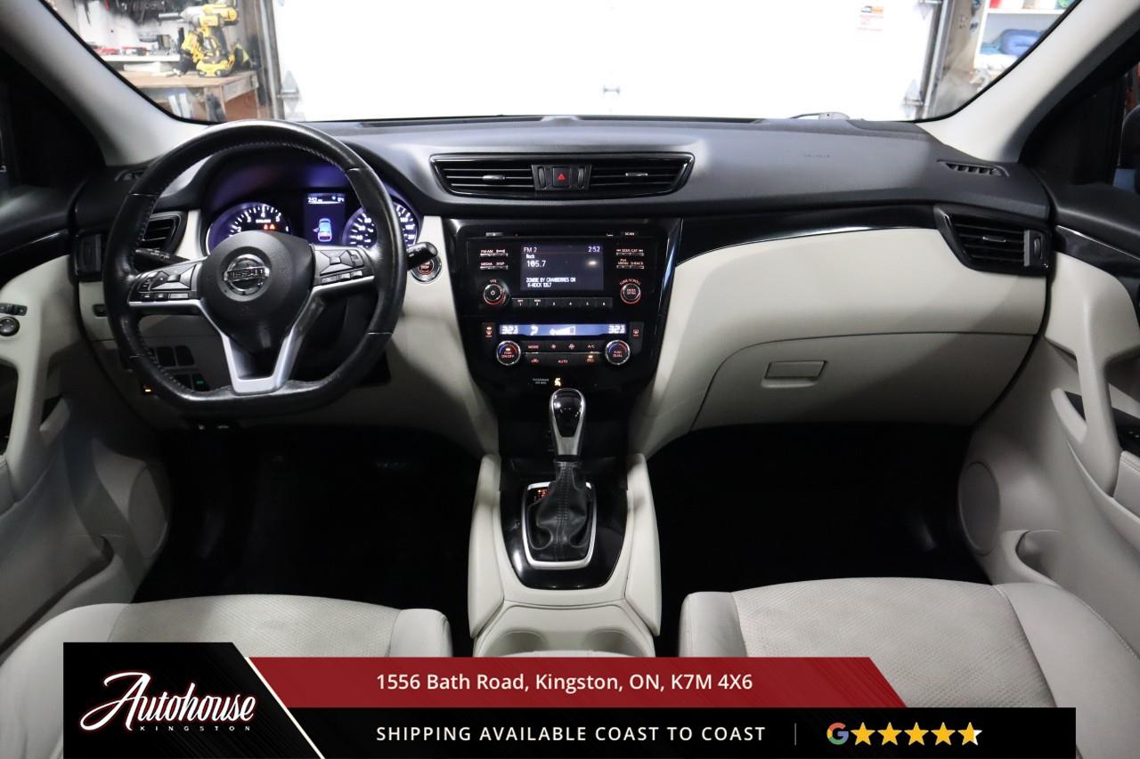2017 Nissan Qashqai SV SUNROOF - REARVIEW CAMERA - AWD Photo