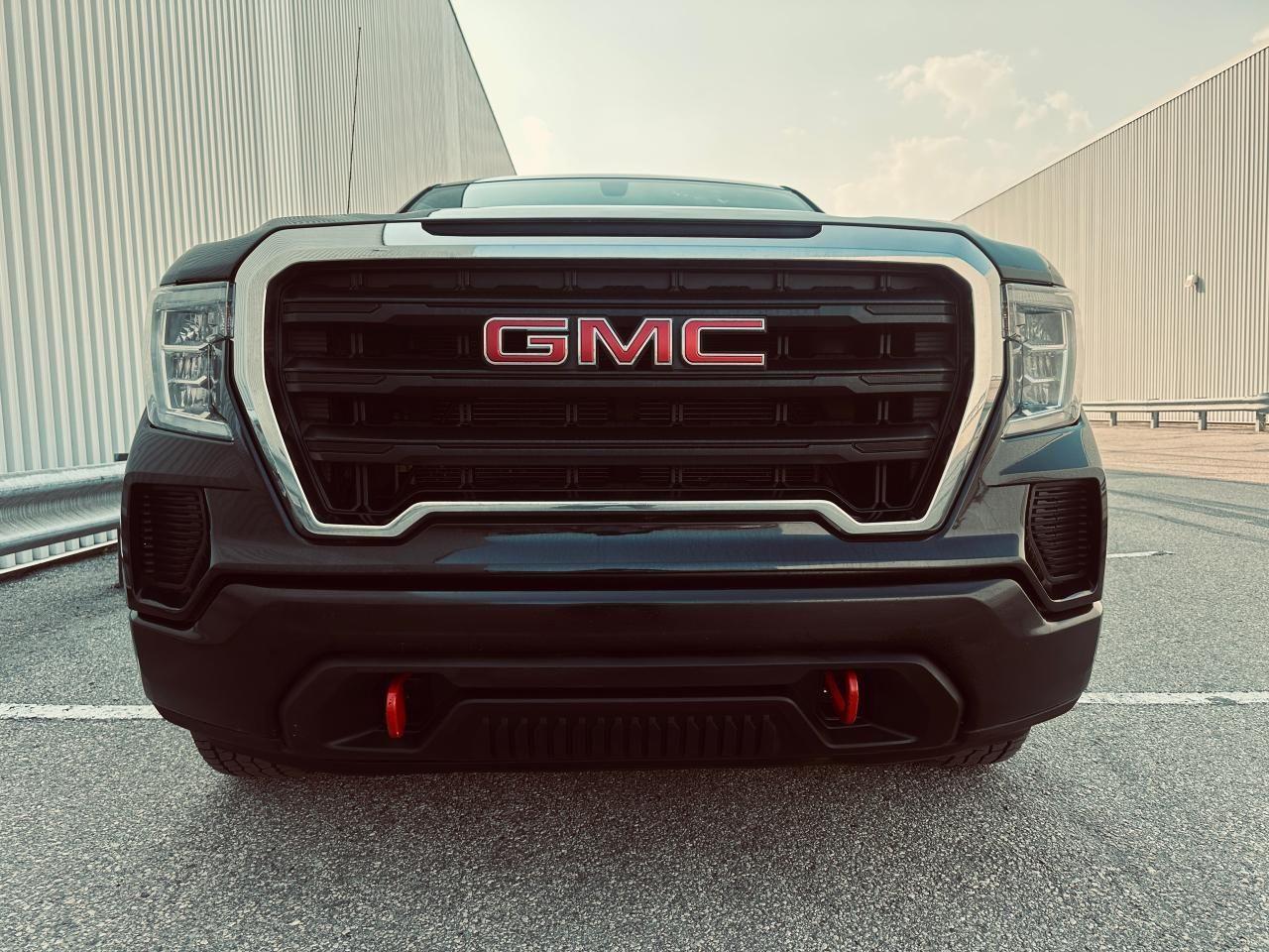 2020 GMC Sierra 1500 Crew Cab X31 -Trible Black 5.3 Litre - 6.5 Ft Box Photo
