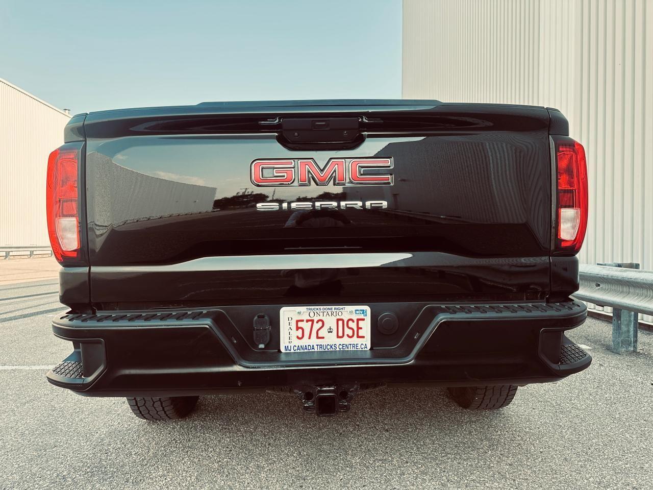2020 GMC Sierra 1500 Crew Cab X31 -Trible Black 5.3 Litre - 6.5 Ft Box Photo