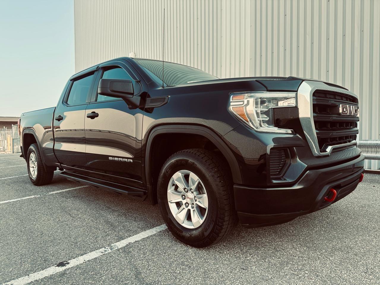 2020 GMC Sierra 1500 Crew Cab X31 -Trible Black 5.3 Litre - 6.5 Ft Box Photo