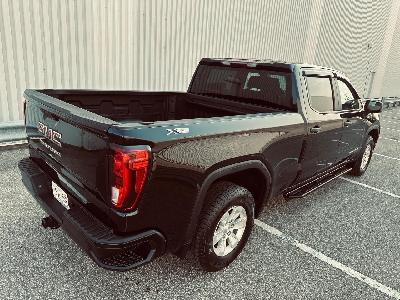 2020 GMC Sierra 1500 Crew Cab X31 -Trible Black 5.3 Litre - 6.5 Ft Box Photo