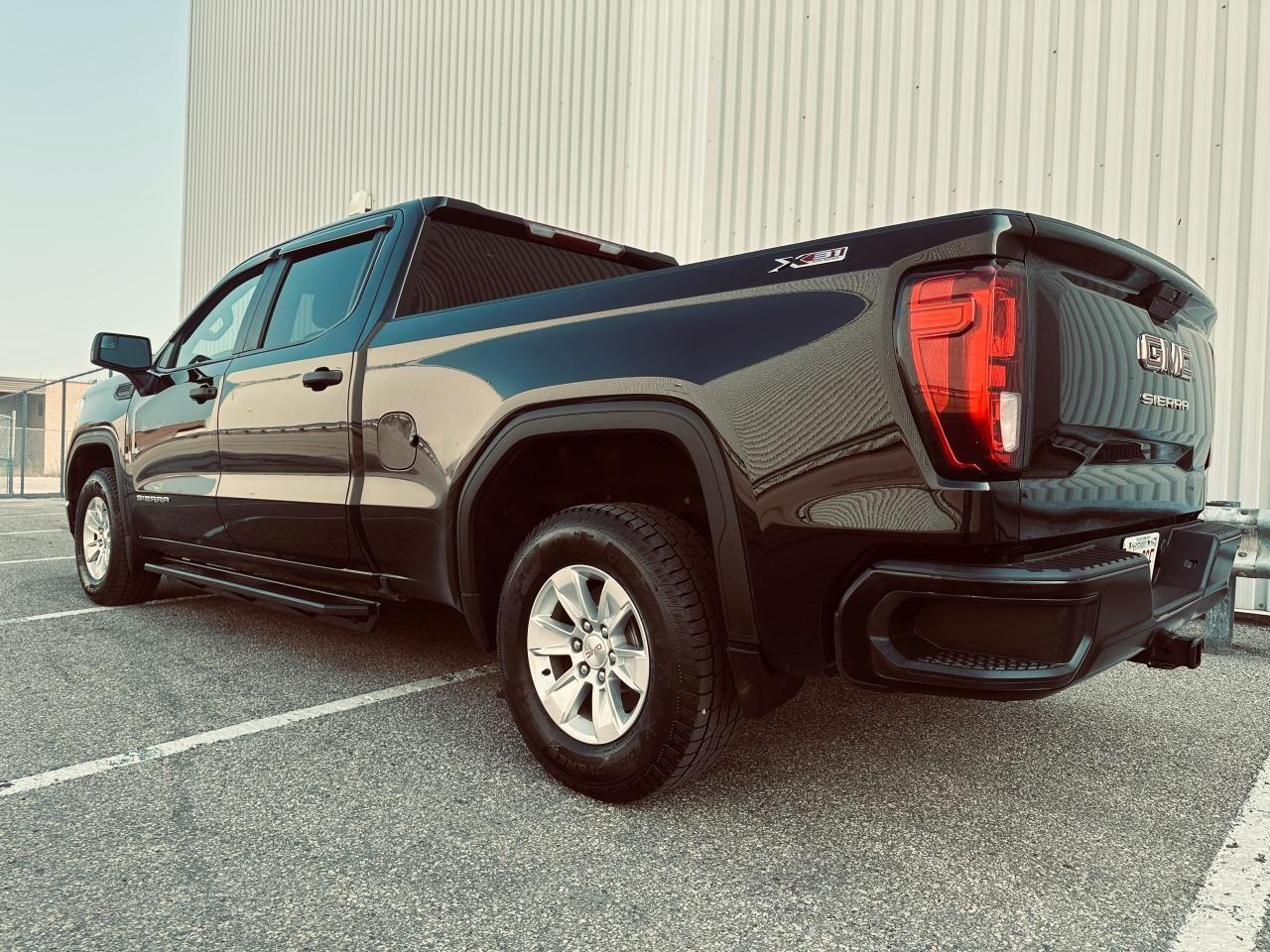 2020 GMC Sierra 1500 Crew Cab X31 -Trible Black 5.3 Litre - 6.5 Ft Box Photo