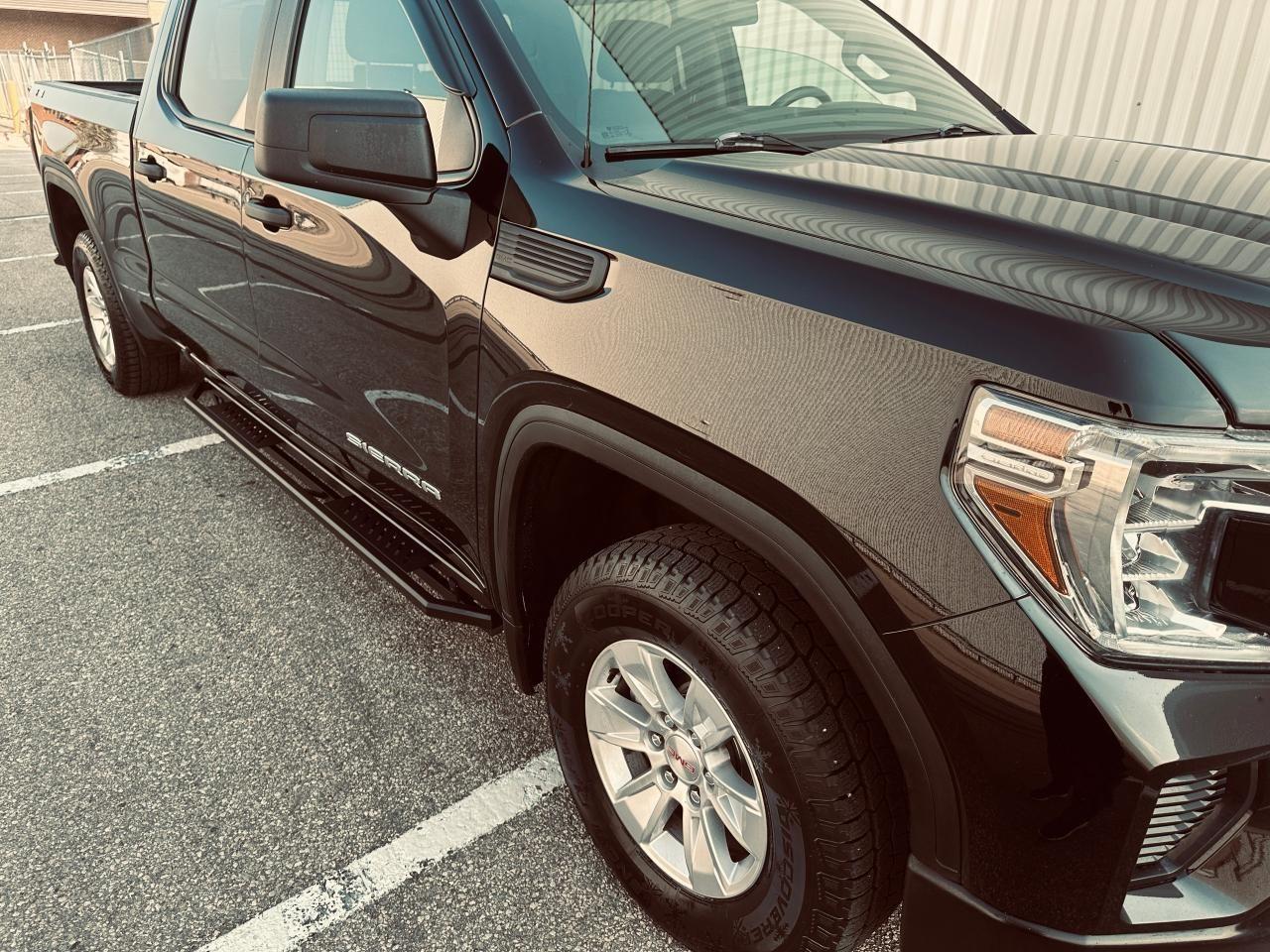 2020 GMC Sierra 1500 Crew Cab X31 -Trible Black 5.3 Litre - 6.5 Ft Box Photo