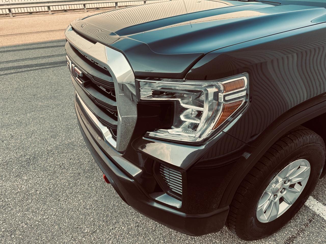 2020 GMC Sierra 1500 Crew Cab X31 -Trible Black 5.3 Litre - 6.5 Ft Box Photo