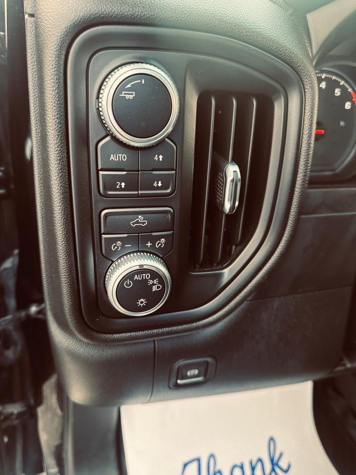 2020 GMC Sierra 1500 Crew Cab X31 -Trible Black 5.3 Litre - 6.5 Ft Box Photo