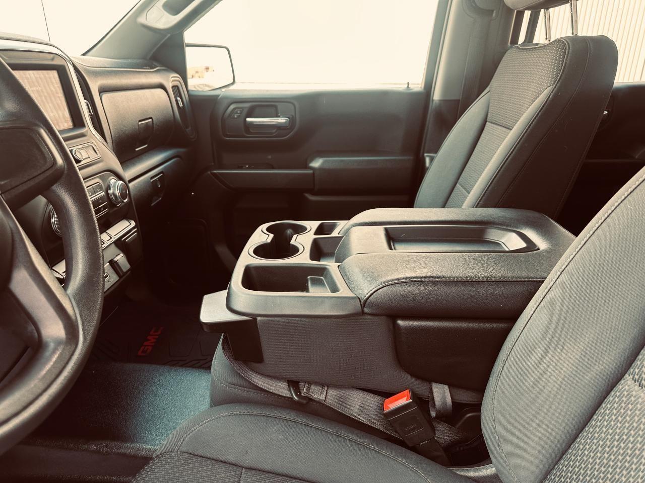2020 GMC Sierra 1500 Crew Cab X31 -Trible Black 5.3 Litre - 6.5 Ft Box Photo