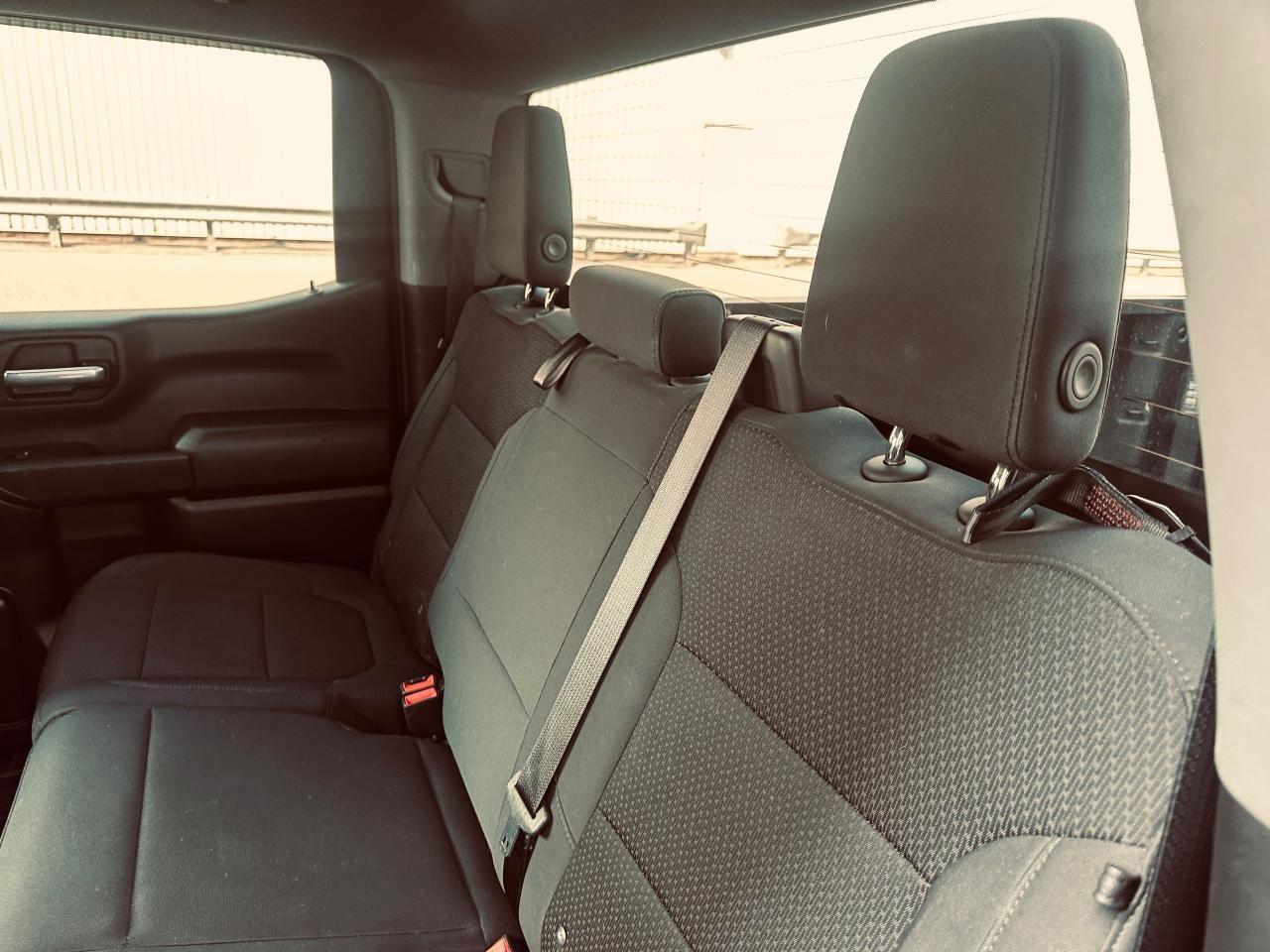 2020 GMC Sierra 1500 Crew Cab X31 -Trible Black 5.3 Litre - 6.5 Ft Box Photo