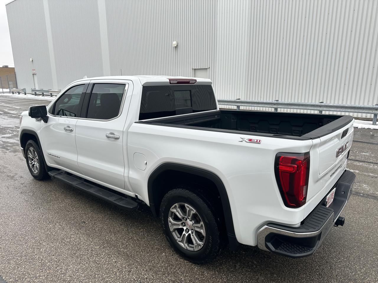 2021 GMC Sierra 1500 4WD Crew Cab SLT X31 Off Road Photo3