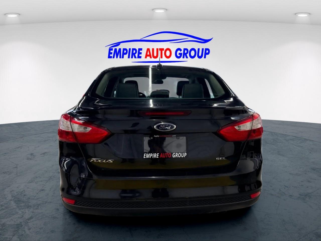 2012 Ford Focus SEL Photo