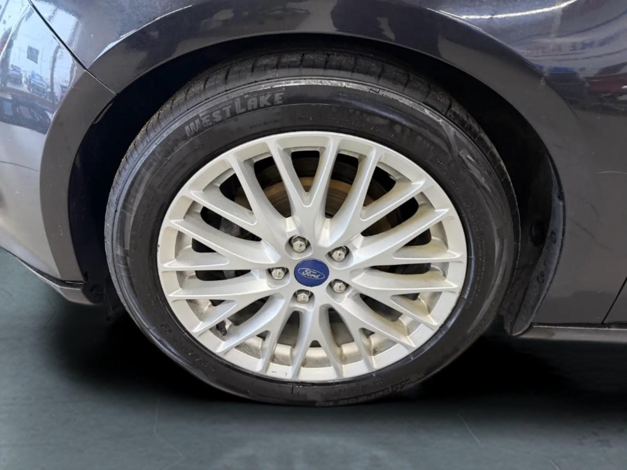 2012 Ford Focus SEL Photo