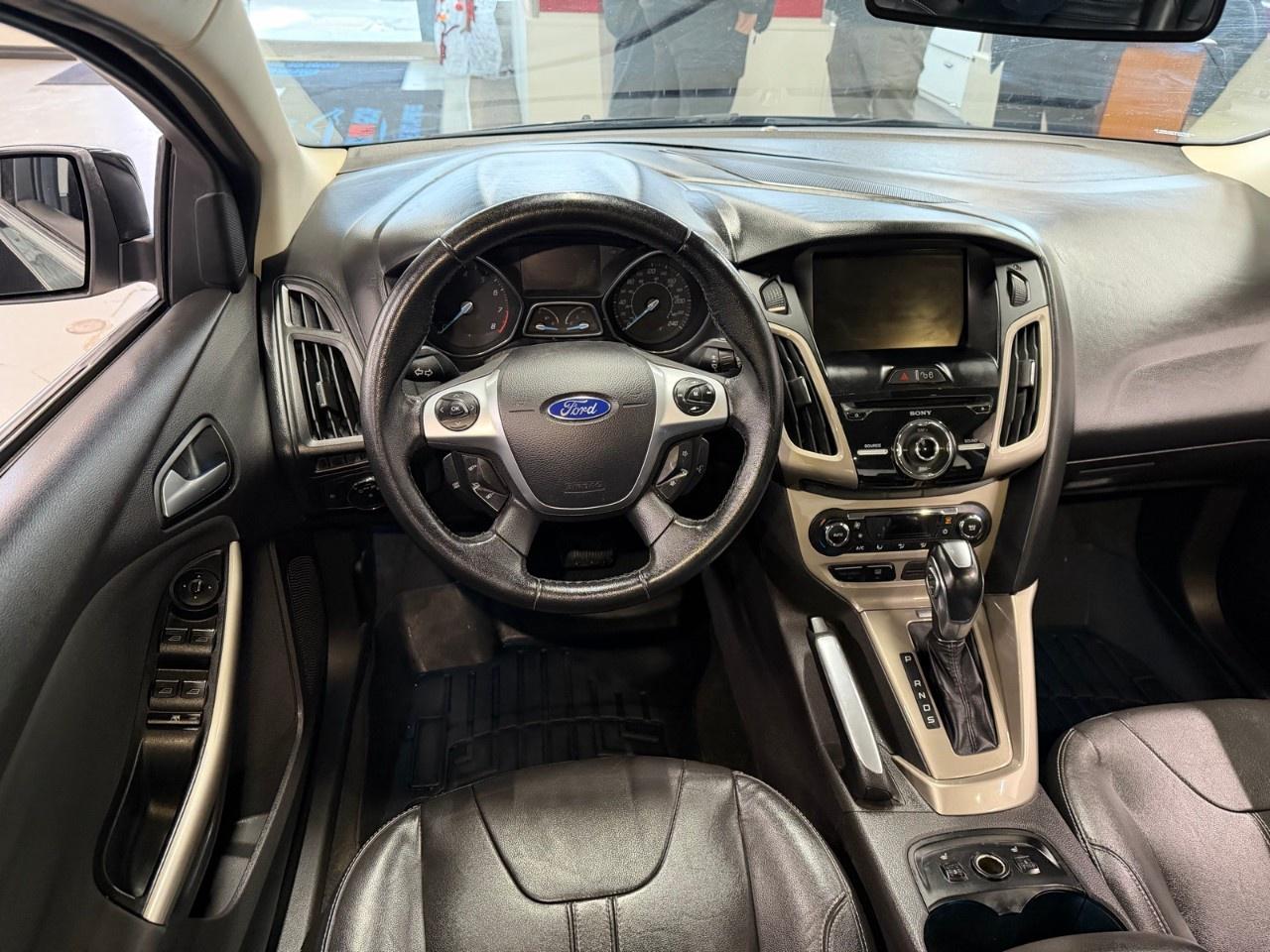 2012 Ford Focus SEL Photo