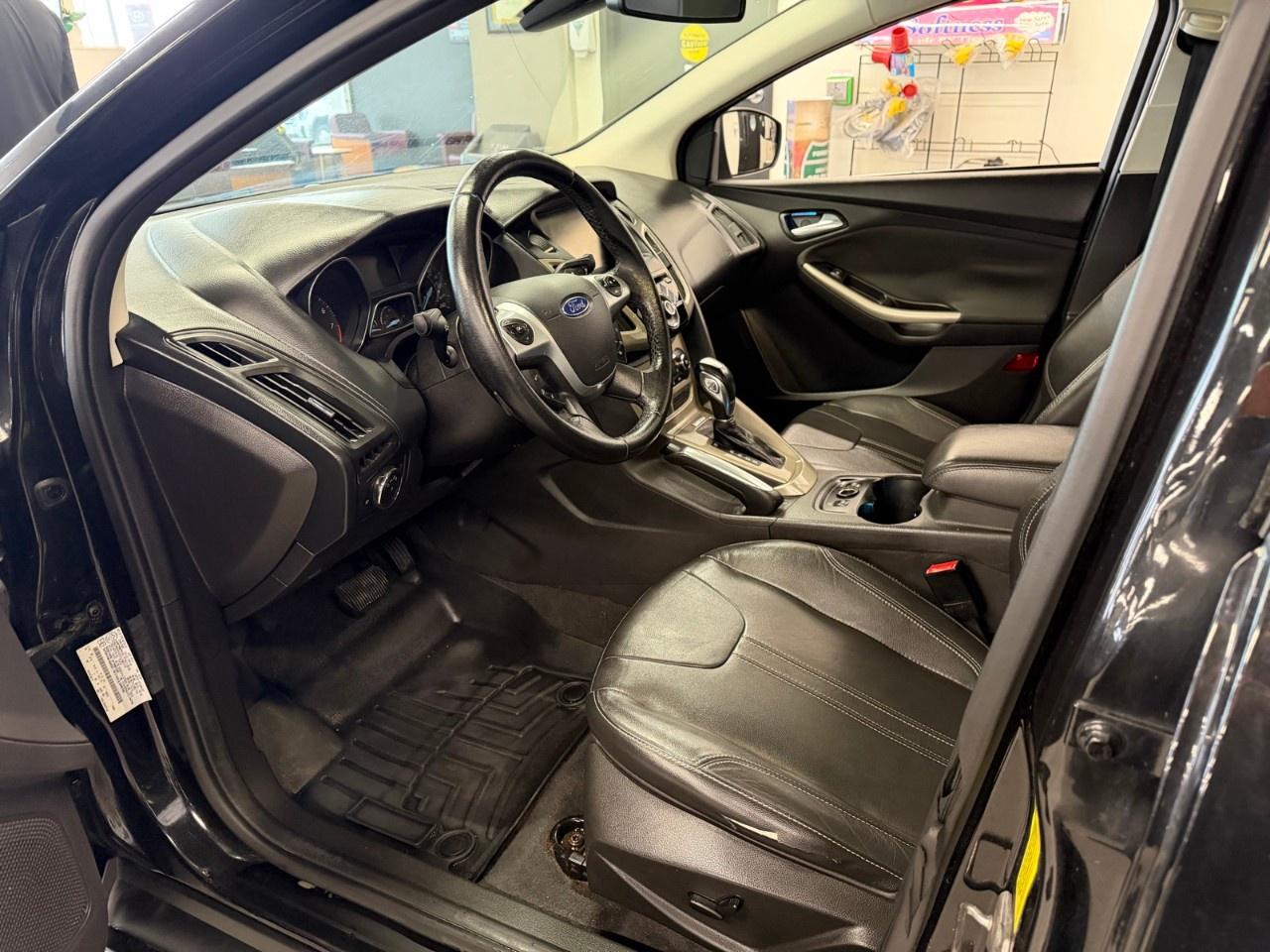 2012 Ford Focus SEL Photo