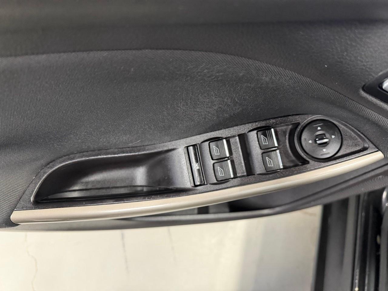 2012 Ford Focus SEL Photo