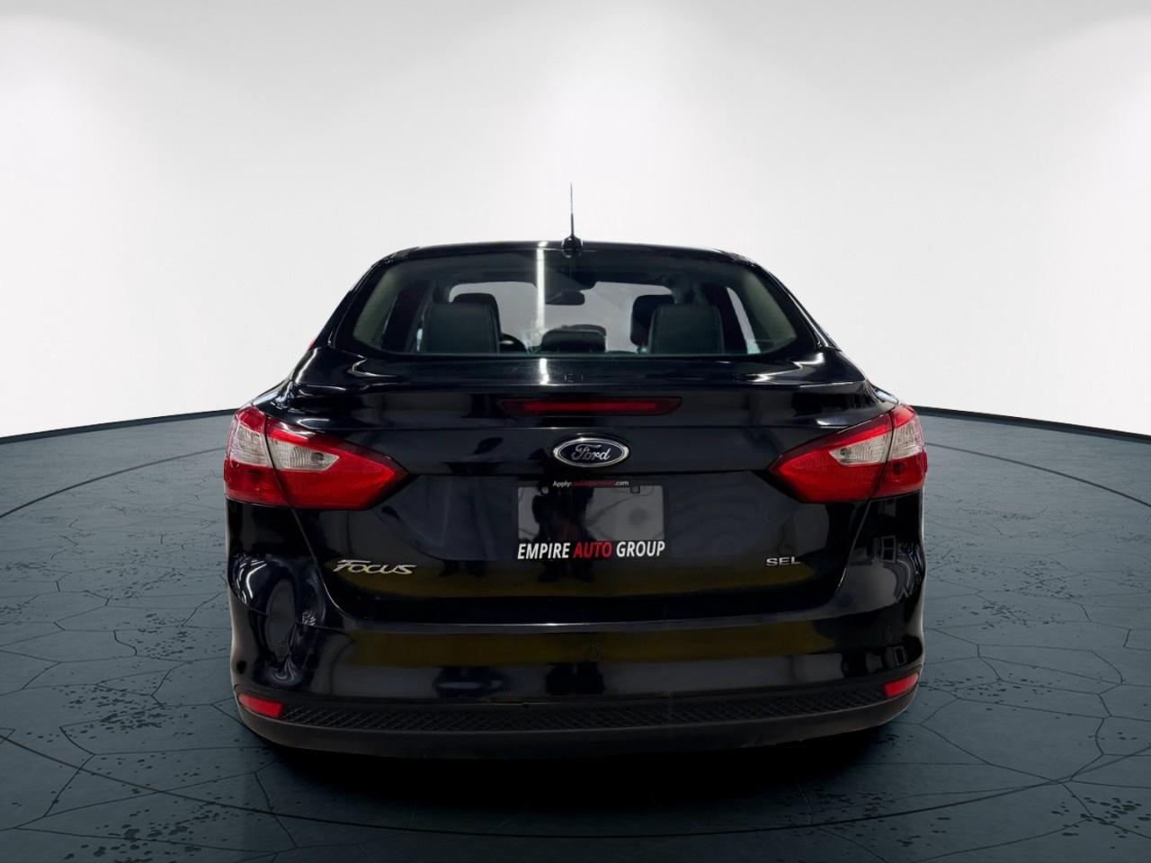 2012 Ford Focus SEL Photo