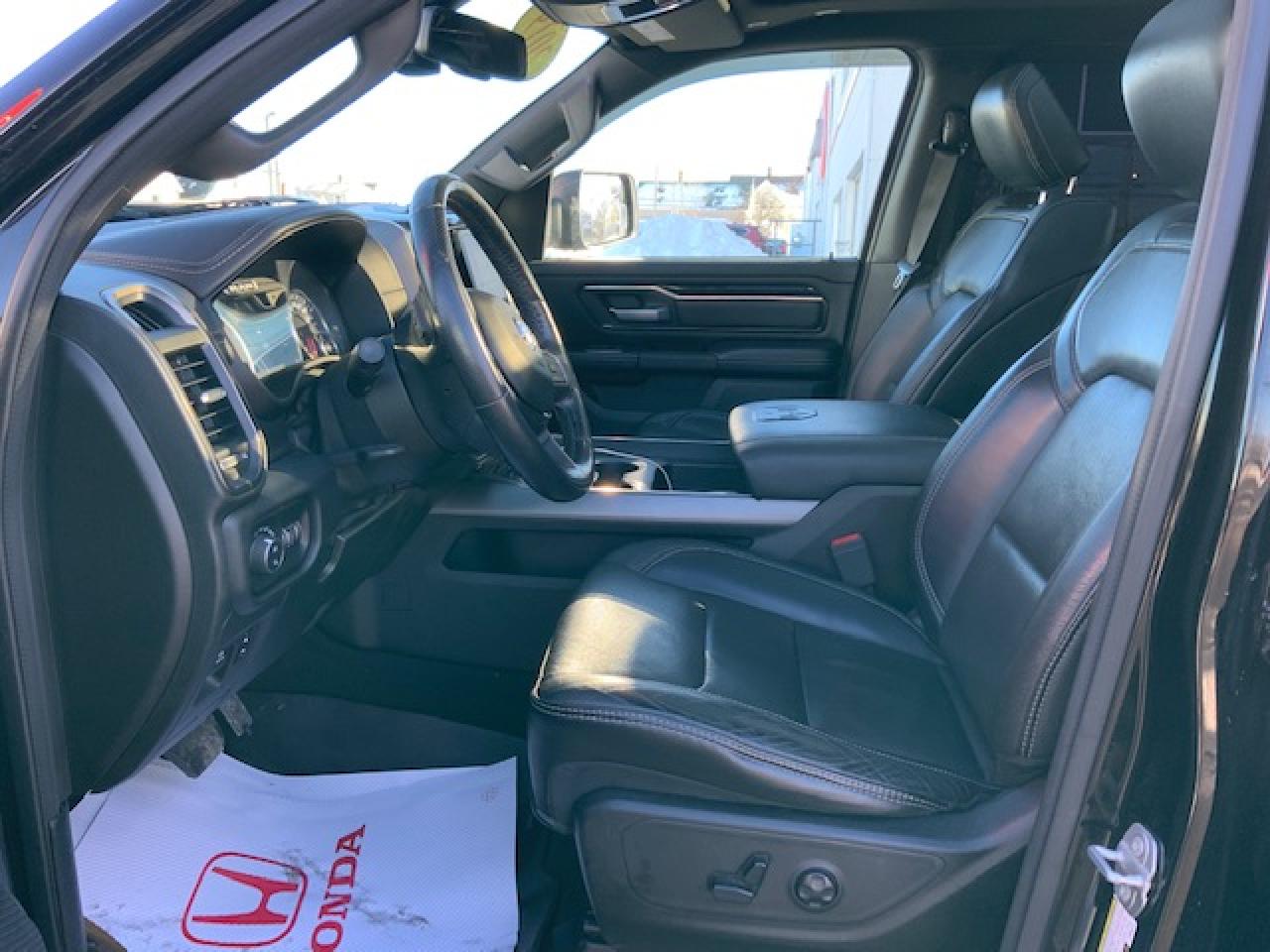 2019 RAM 1500 SPORT Photo