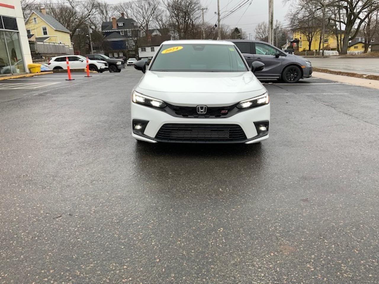 2024 Honda Civic SI Sedan BASE Photo2