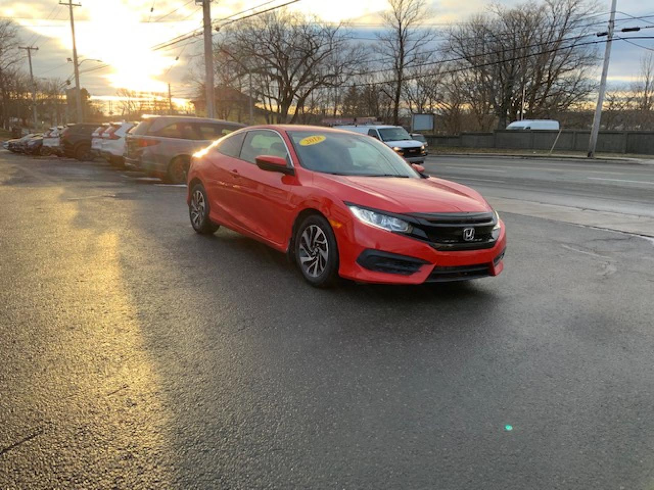 2018 Honda Civic Coupe LX Photo3