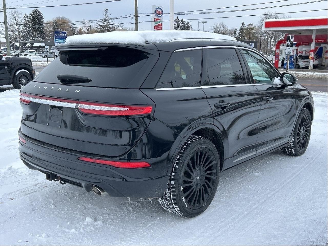 2021 Lincoln Corsair Reserve AWD Photo4