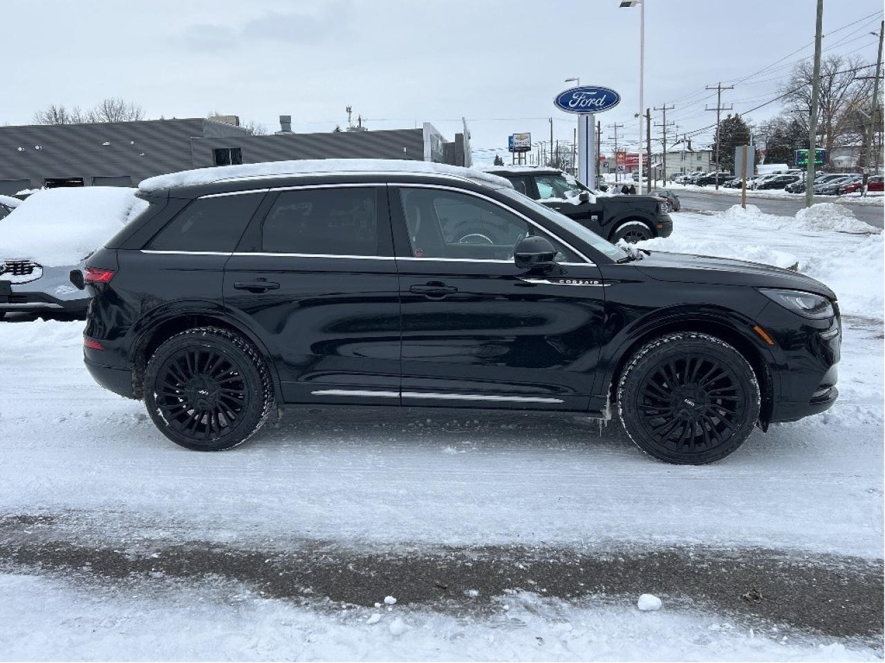 2021 Lincoln Corsair Reserve AWD Photo3