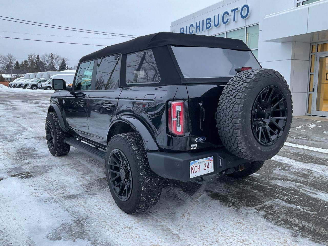 2023 Ford Bronco Outer Banks Photo4