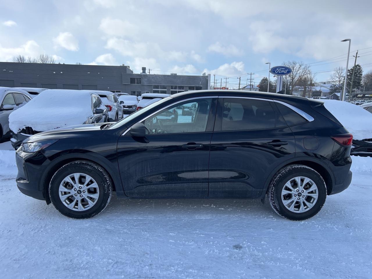 2024 Ford Escape Active FWD Photo2