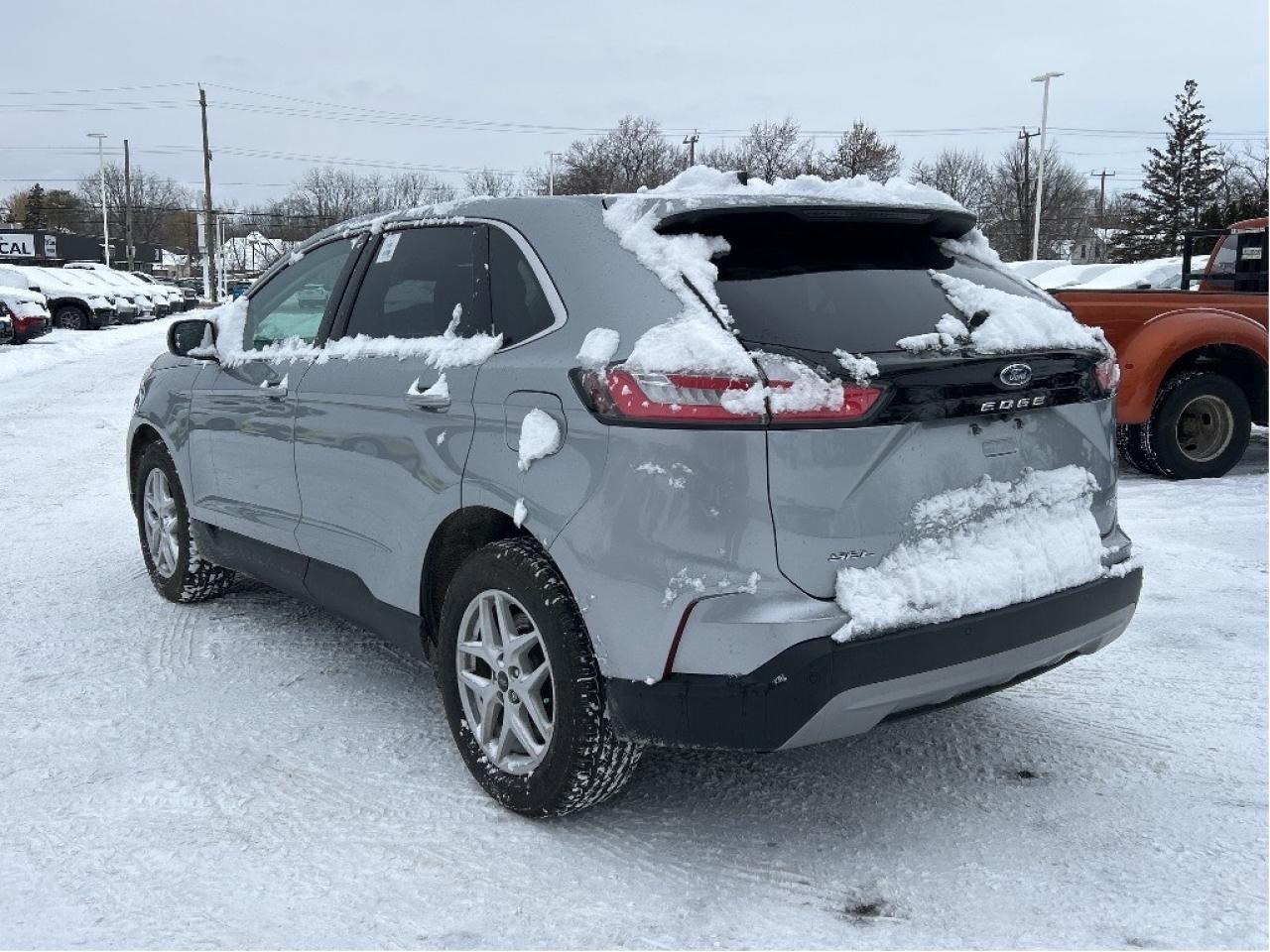 2024 Ford Edge SEL AWD Photo2